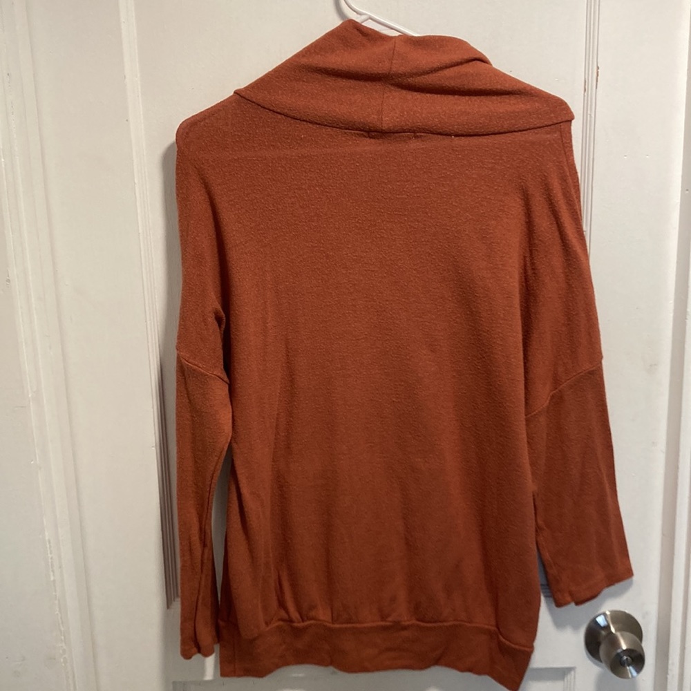 Gyft Sweater - Picture 3 of 14